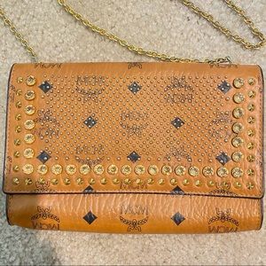 COPY - Crossbody MCM wallet purse